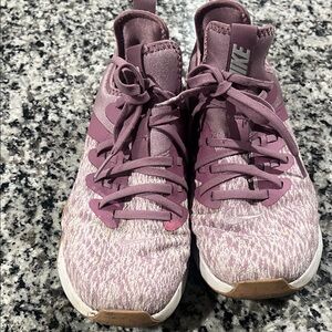 Nike Women's Mauve Sneakers